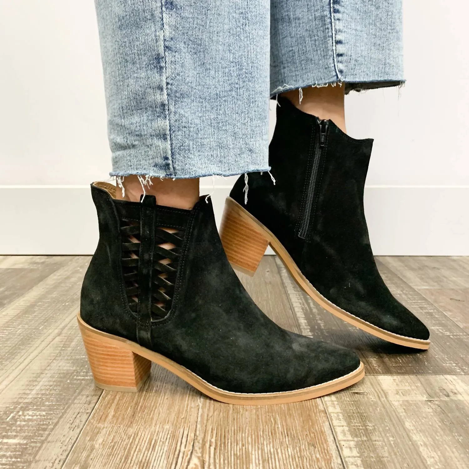 Women's Veronika Ankle Boot In Black Suede Warm Interior