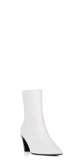 Women's Westy Slim Leather Ankle Boots In White Lined interior