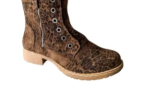 Feather Light Snow Trekker Seamless Style Women's Whitley Sneakers In Leopard