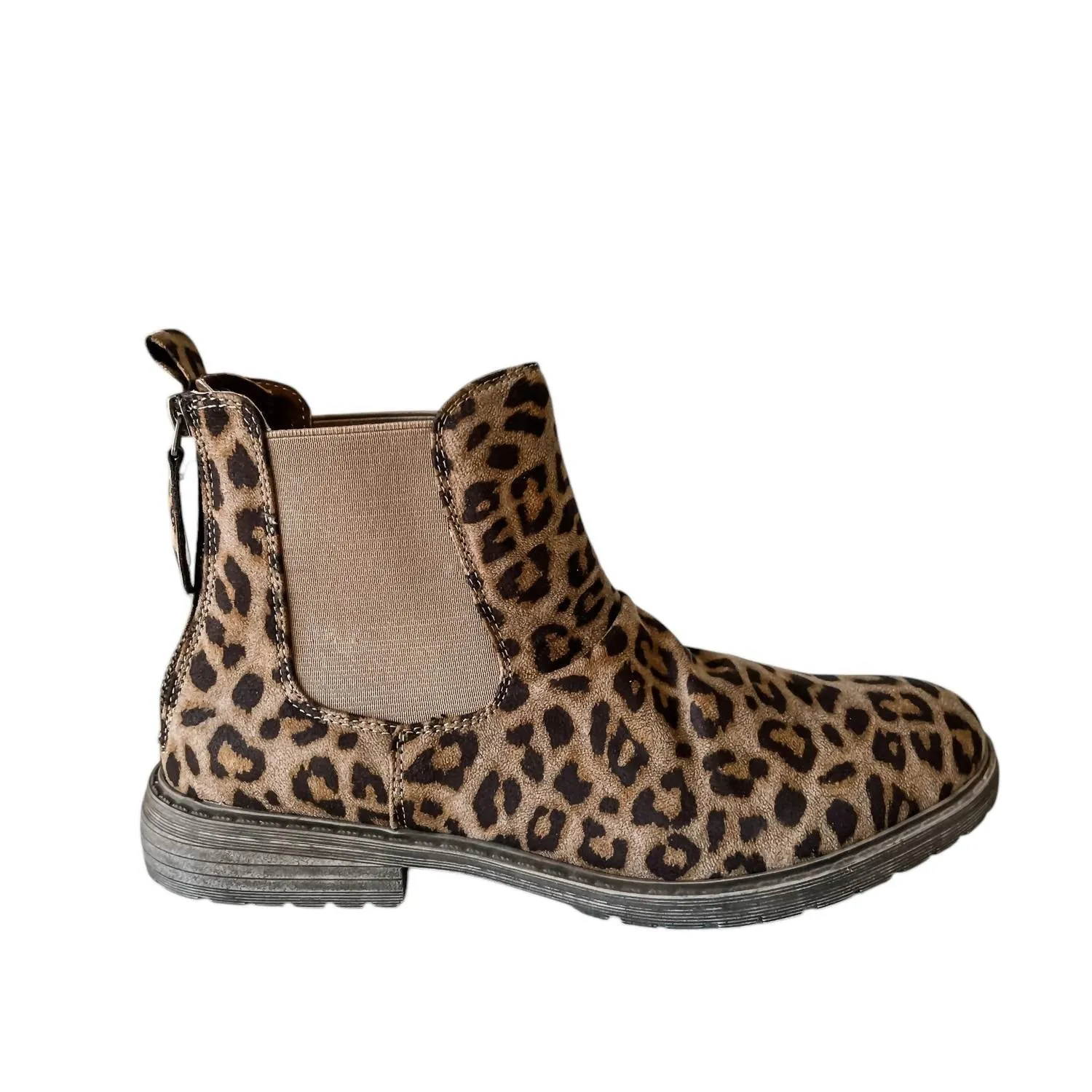 Womne's Vienna Boot In Taupe Leopard Weekend Hike Protective Finish Mountain Climber