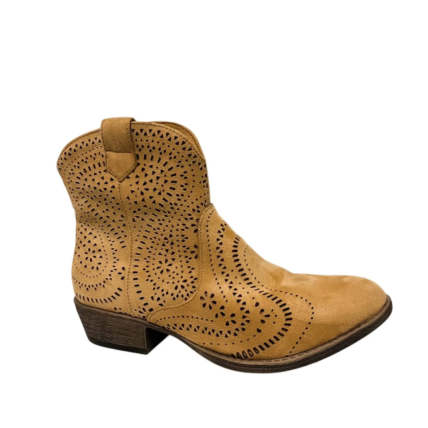 Classic Line Olive Tone Women's Zest Boot In Sand